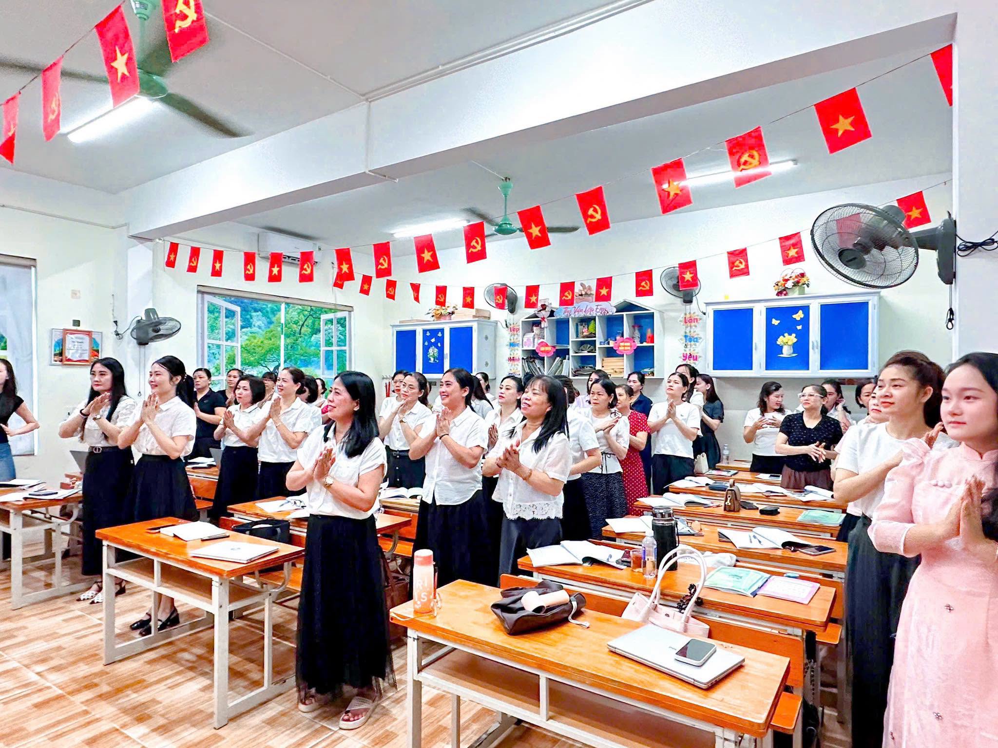 NĂM HỌC MỚI, HÀNH TRÌNH MỚI - TIẾT DẠY DEMO NHỮNG MÔN HỌC THAY SÁCH