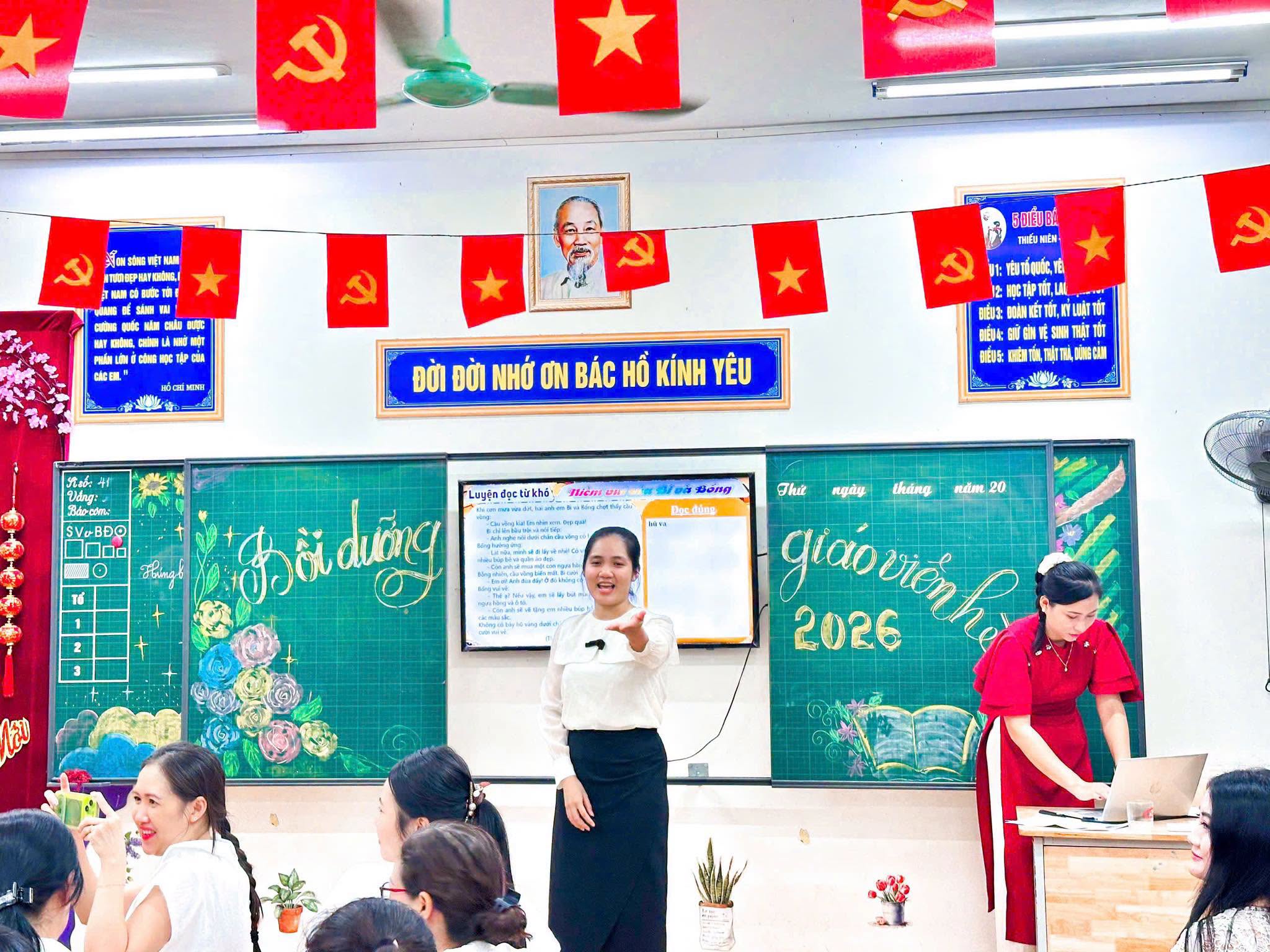 NĂM HỌC MỚI, HÀNH TRÌNH MỚI - TIẾT DẠY DEMO NHỮNG MÔN HỌC THAY SÁCH