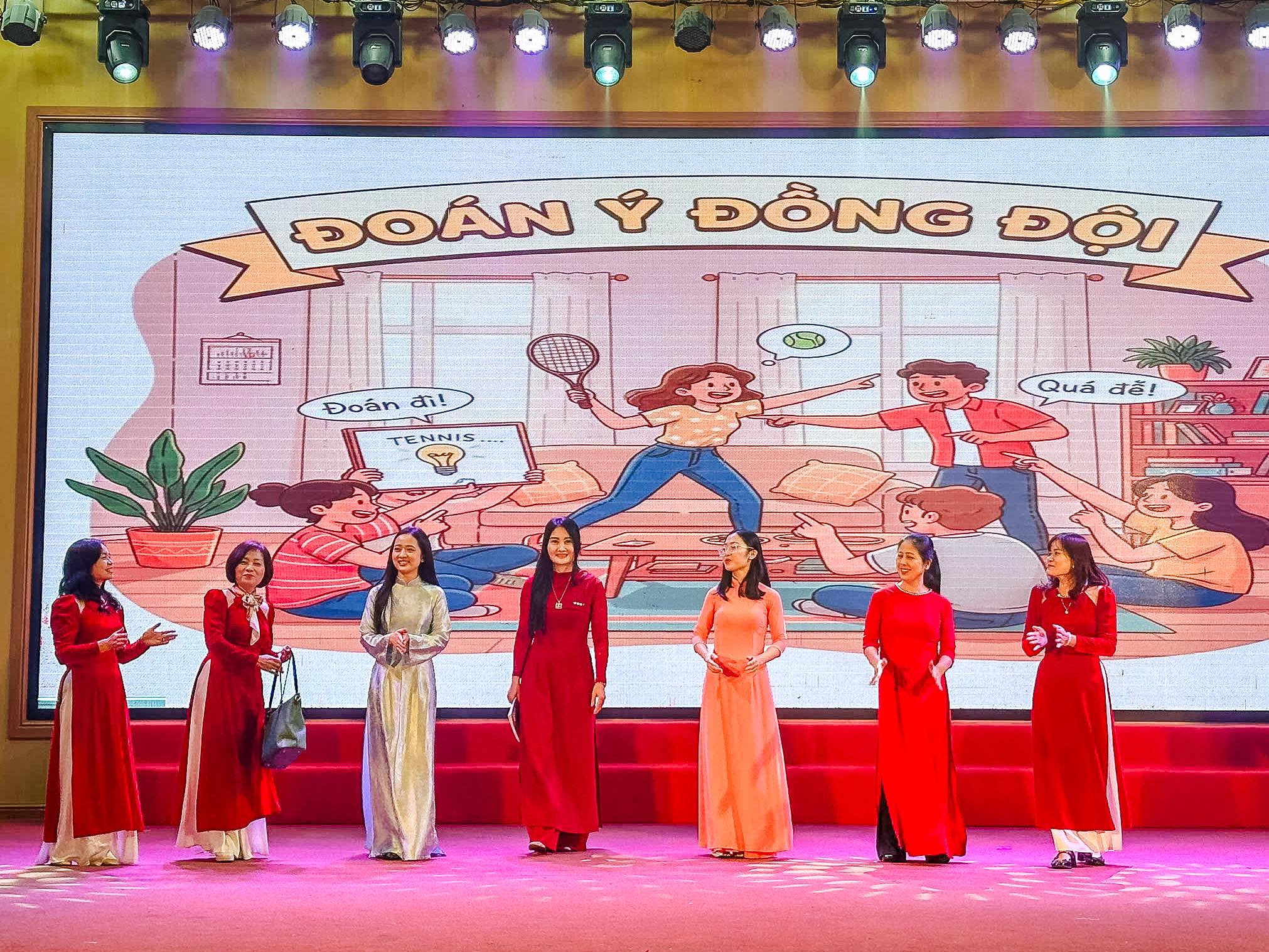 TOẠ ĐÀM NGÀY NHÀ GIÁO VIỆT NAM 20/11 – TRƯỜNG TIỂU HỌC HƯNG BÌNH