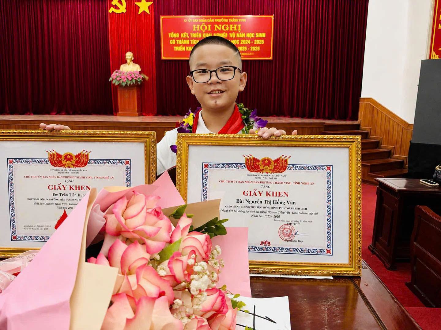 VINH DANH THÀNH TÍCH NỔI BẬT CỦA GIÁO VIÊN VÀ HỌC SINH NĂM HỌC 2025–2026